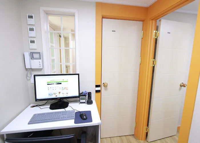 Hongdae Cocoonstay - Women Only 女性專用 *