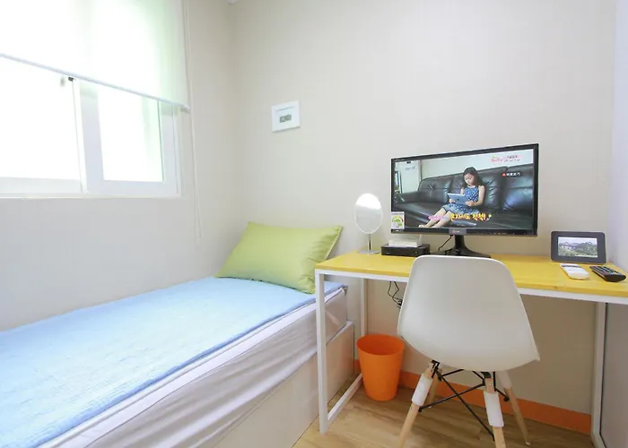 Hongdae Cocoonstay - Women Only 女性專用 * Seul